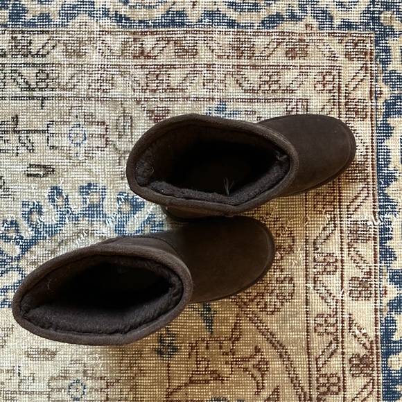 BearPaw Shearling Boots - Picture 7 of 9